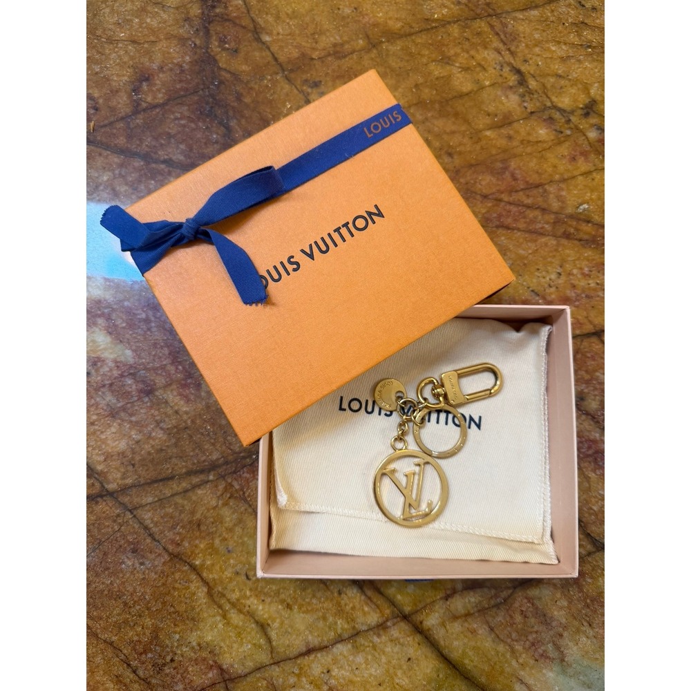 Louis Vuitton Circle Bag Charm Key Ring OS Gold Tone LV Circle M68000 Keychain